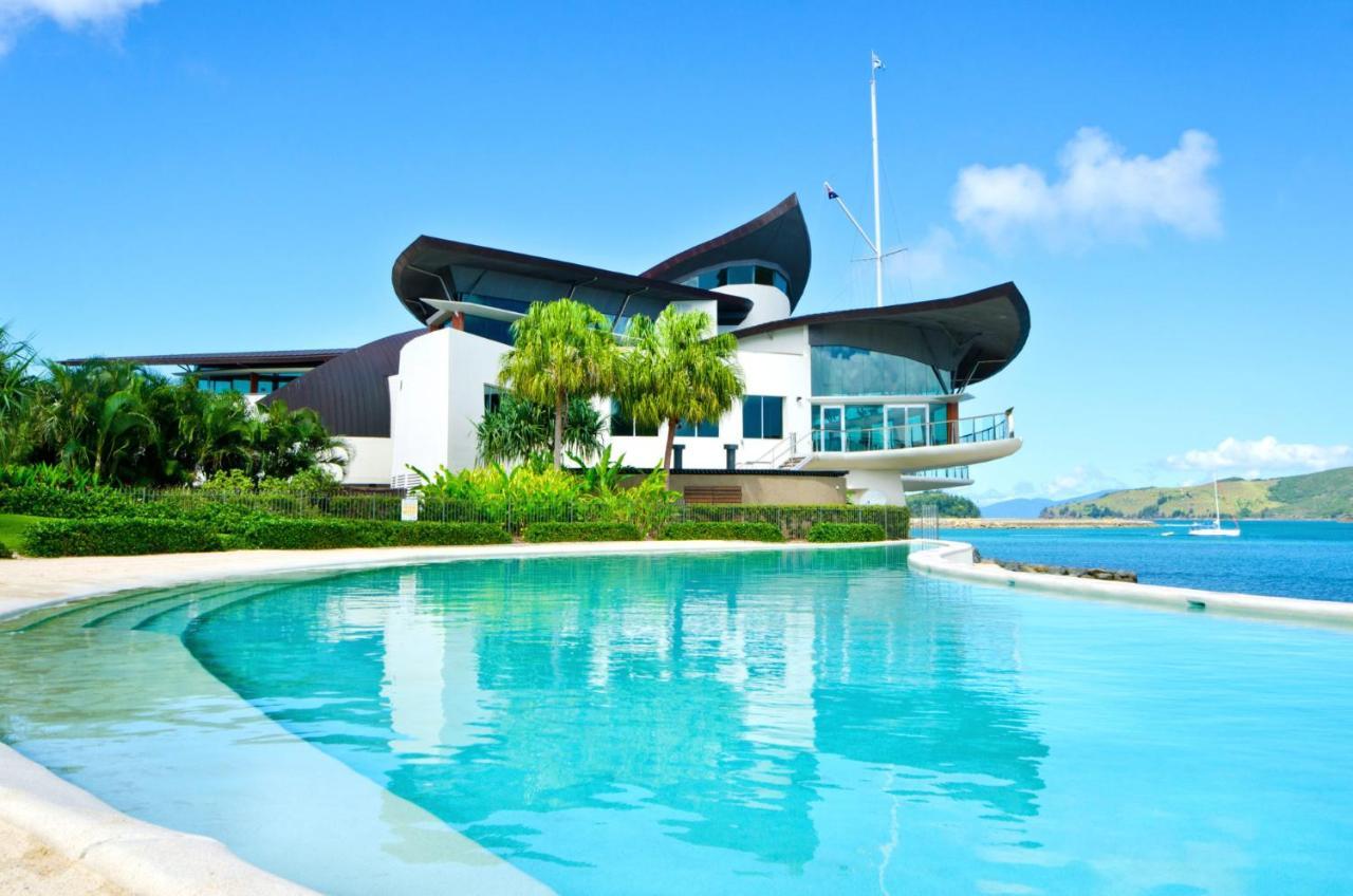 The Blue Marlin Yacht Club Villa 6 On Hamilton Island Exterior photo